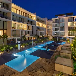 https://astonishing-condo-with-balcony-in-a-private-complex.allrivieramayahotels.com