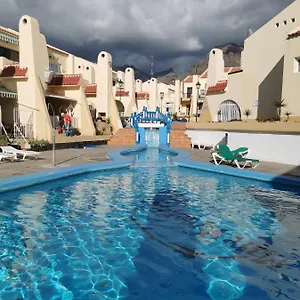 Excelent Location 5 Min To The Apartment