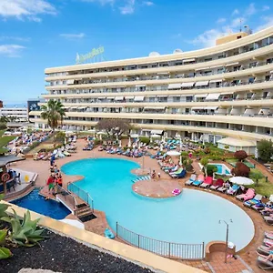 Enjoy A Sunny With Pool Next To The Sea Apartment