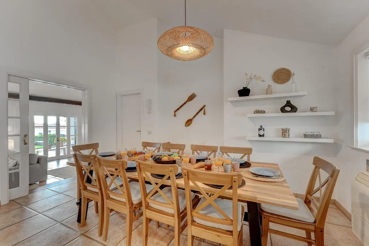 Charming Villa With Private And Heated Pool Costa Adeje  0*, Costa Adeje (Tenerife)