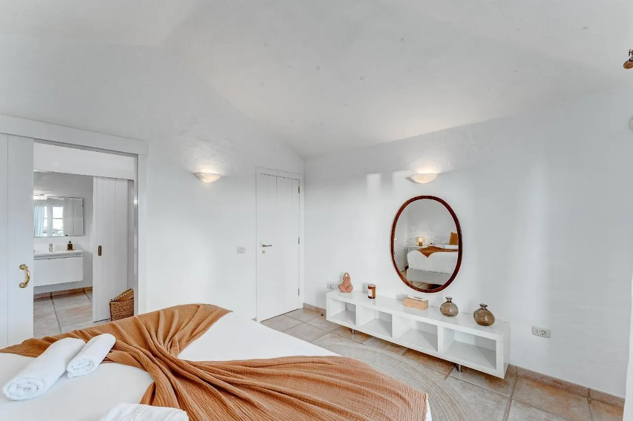 Charming Villa With Private And Heated Pool Costa Adeje