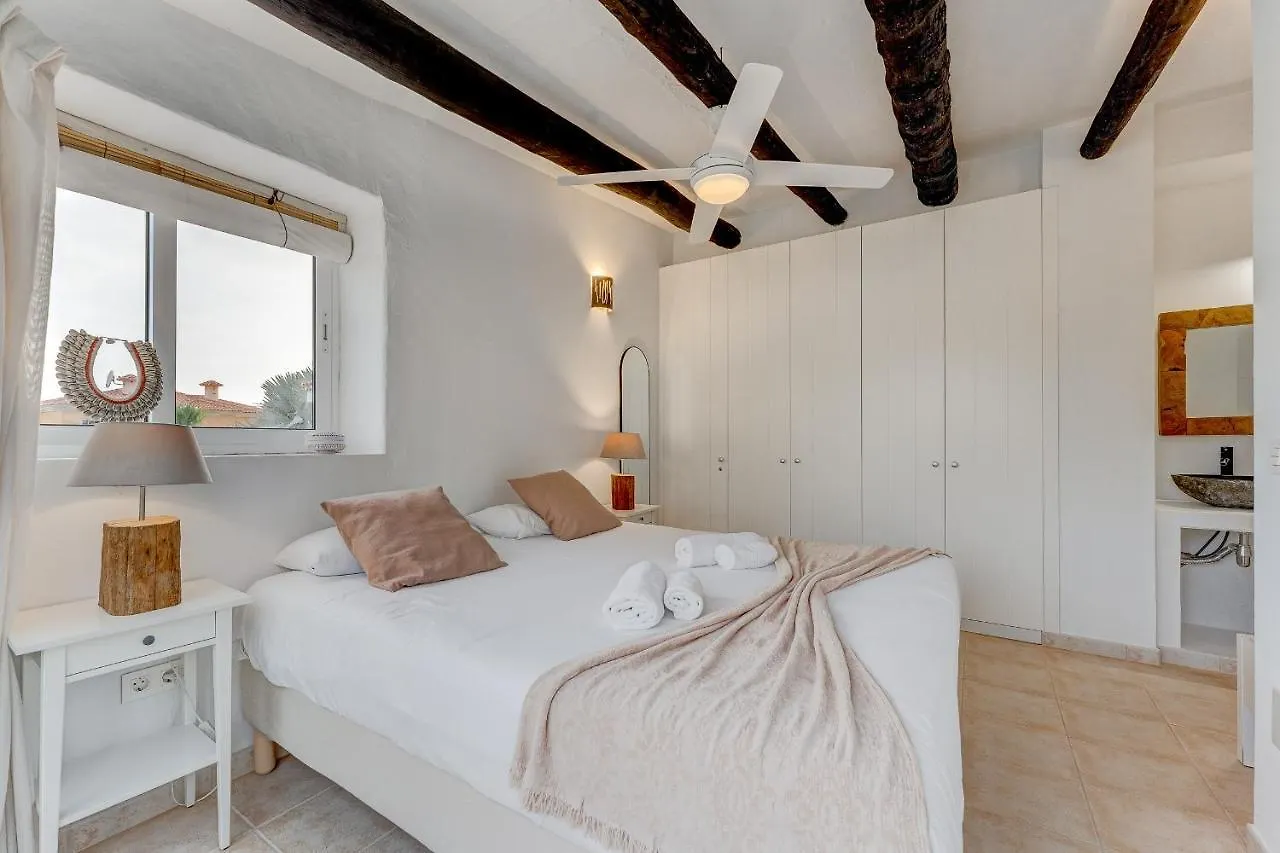 Charming Villa With Private And Heated Pool Costa Adeje  Spain