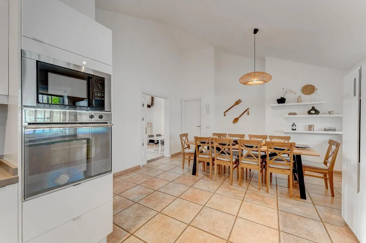 Charming Villa With Private And Heated Pool Costa Adeje  Costa Adeje (Tenerife)